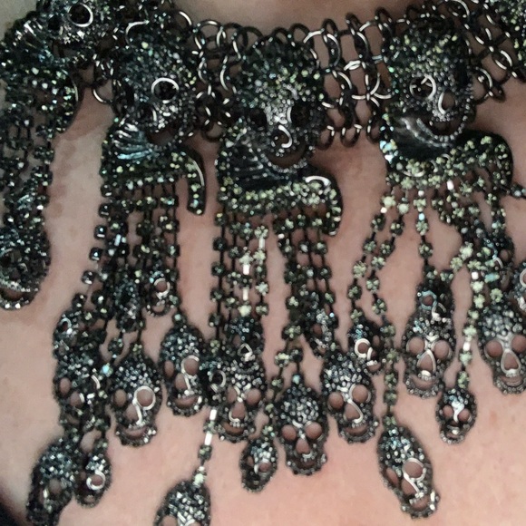 Eye Candy Skull Statement Necklace New With Tags & Box - Picture 5 of 8